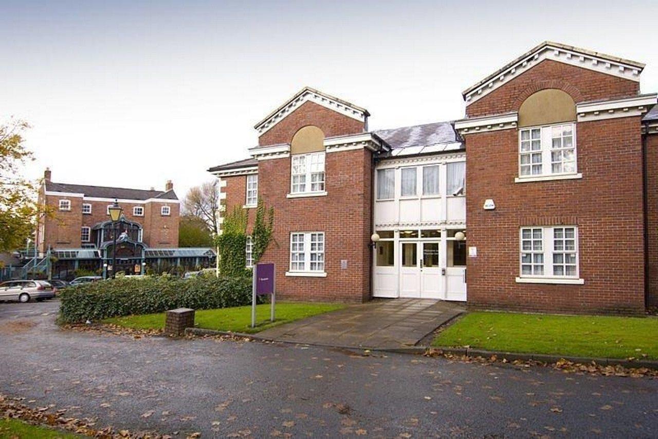 Premier Inn Premier Inn Stockport Central 외부 사진