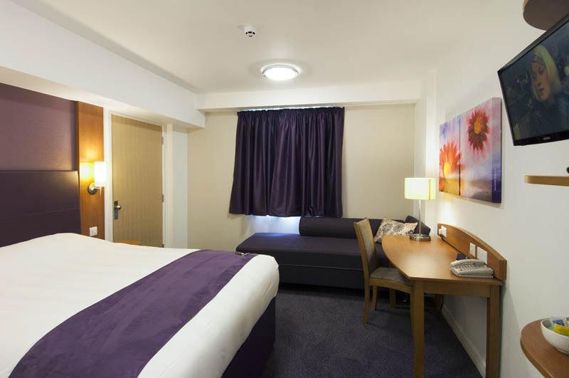 Premier Inn Premier Inn Stockport Central 외부 사진